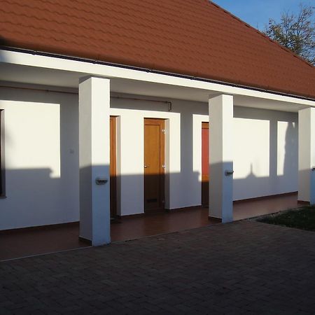Paks Panzio Hotel Exterior photo